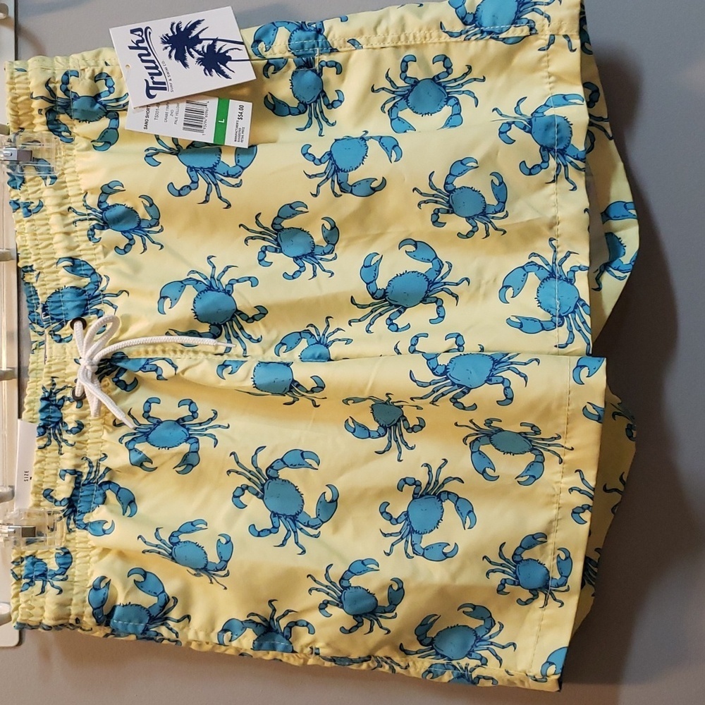 Trunks Brand NWT Men's Pale Yellow with Blue Crab Design Swim Trunks